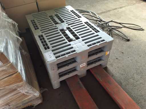   3 H1 CRAEMER Euro H1 Plastic Pallets