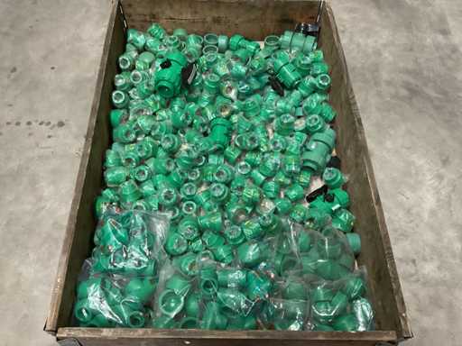 Batch of PP-R(CT) fittings
