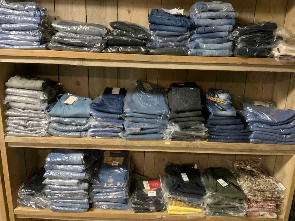 Varie marche - Jeans e pantaloni Cars, Levi's, Jack&Jones, Garcia ecc. (150x)