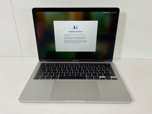 Apple MacBook Pro 13", Apple M1, 8 GB RAM, 500 GB NVMe Laptop