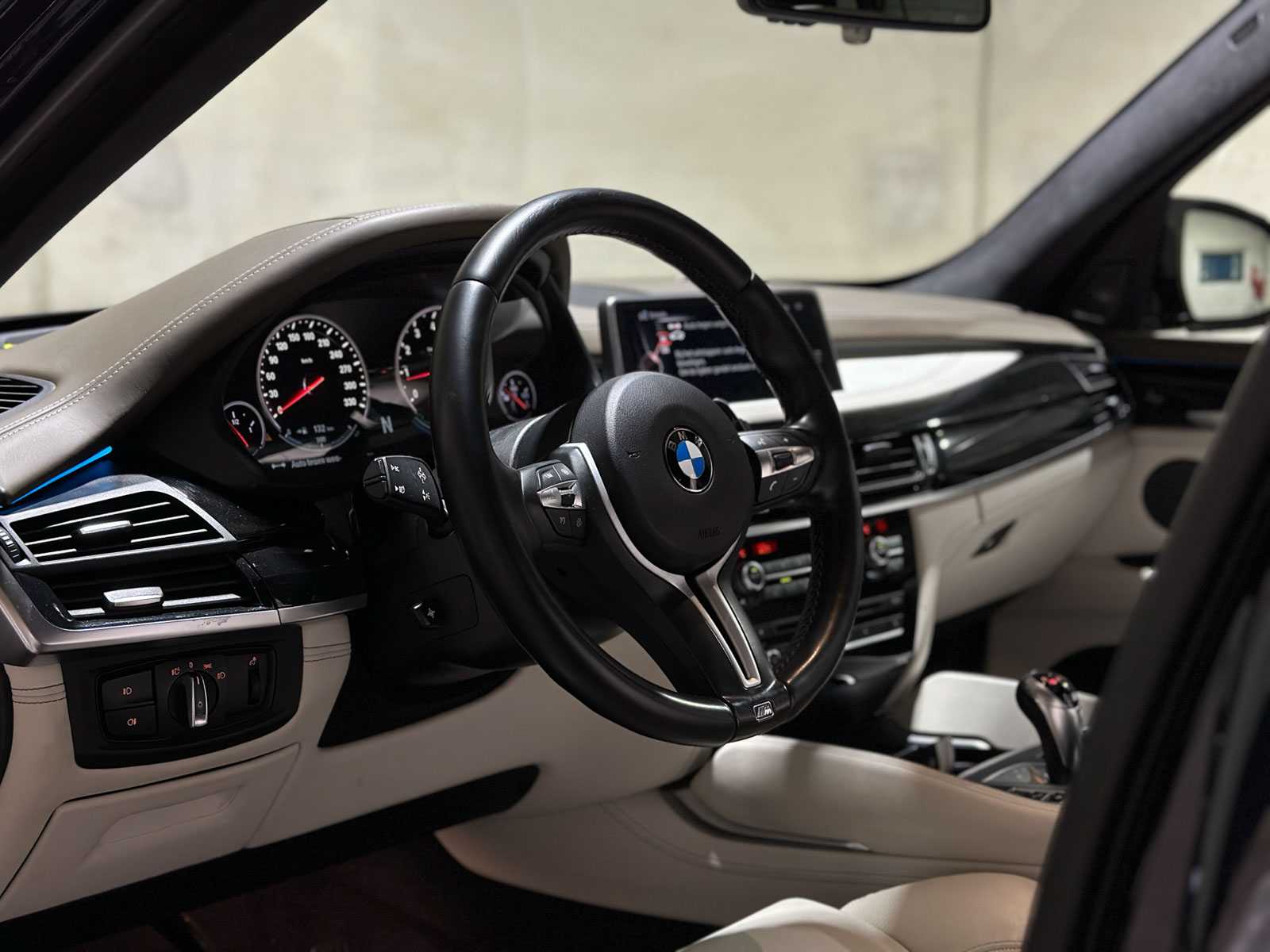 BMW X5M 4.4 V8 M-Sport F85 576pk 2015, JPV-47-K