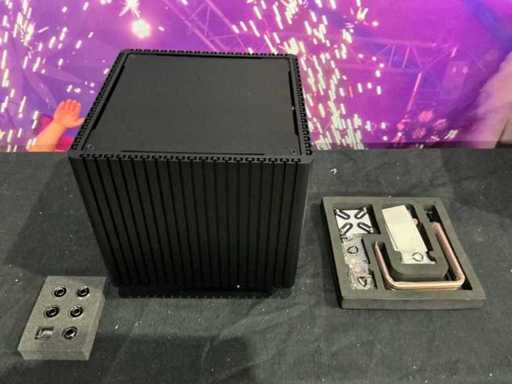 DB4 ST-DB4B Fanles Cube