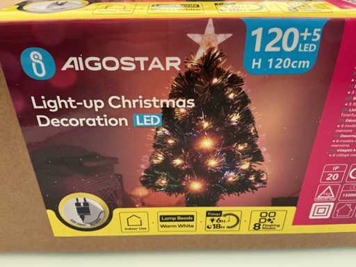 Weihnachtsbaum aus Kunststoff.