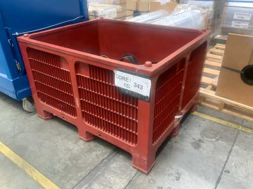 Caisse empilable Allibert avec contenu