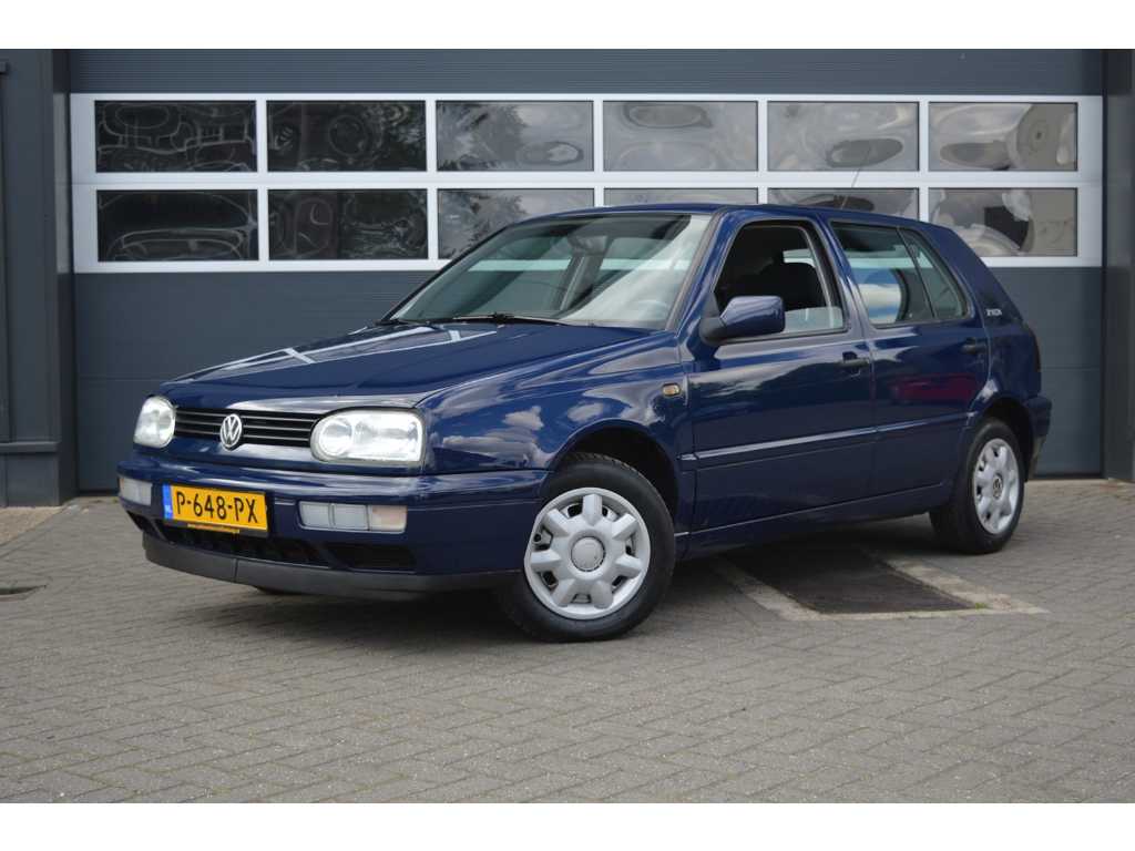 Volkswagen Golf 1.8 GL | 1997 | tylko 47140km | Nowy przegląd techniczny | 