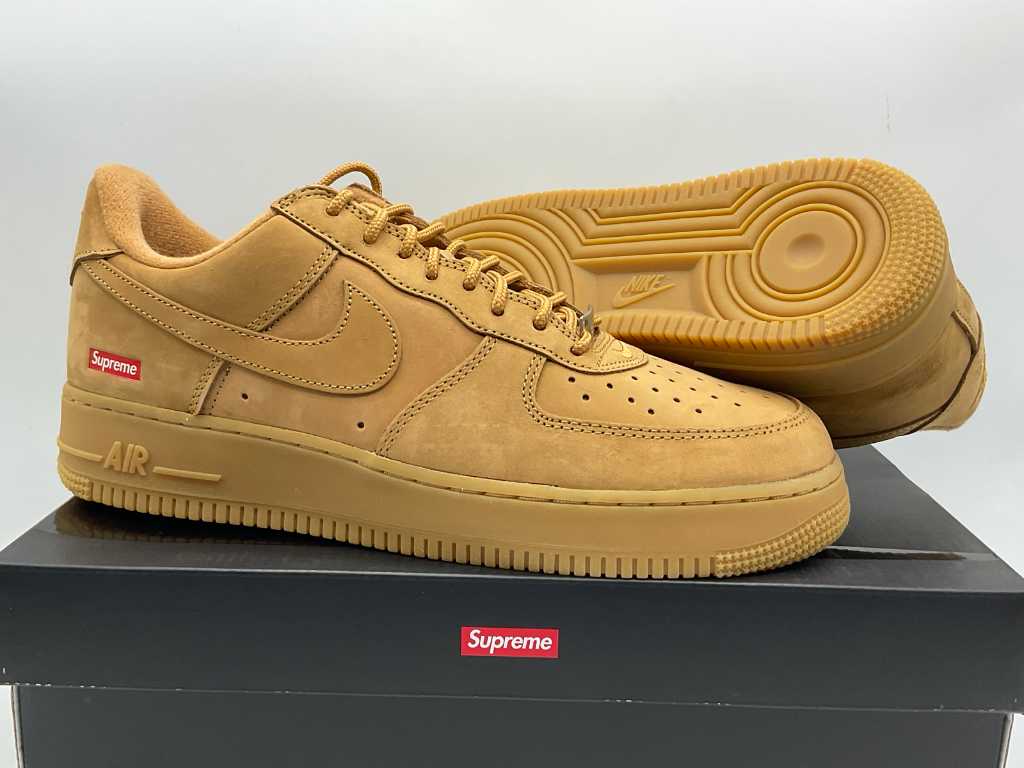 Nike Air Force 1 Low SP Supreme Wheat Turnschuhe 44 1/2
