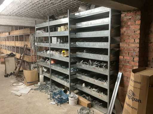 Opbergrekken met inhoud