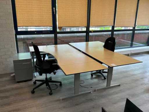Elektrisch verstellbarer Sitz-Steh-Schreibtisch (3x)