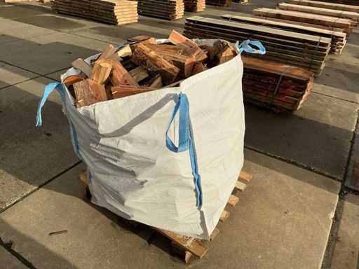 Feuerholz in einem großen Sack (1,00 m³)