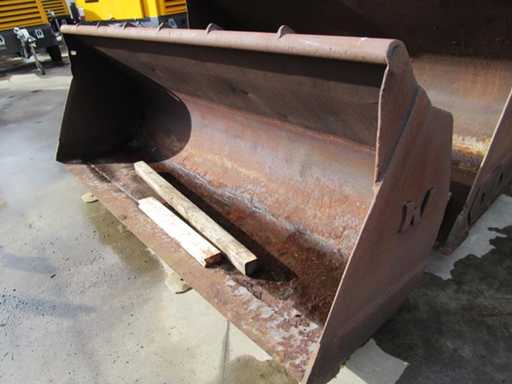 Excavator bucket