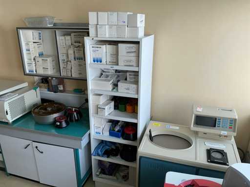 Consumables and equipment for centrifuges