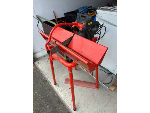 Black&Decker - P41 - 11 - Various sawing machines