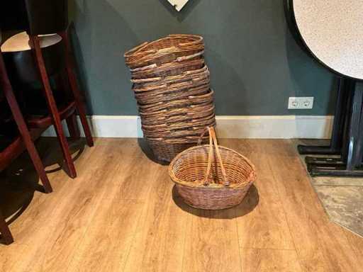 Wicker baskets (12x)