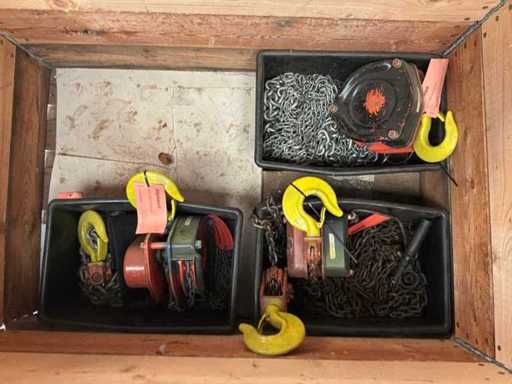 Chain hoist (3x)