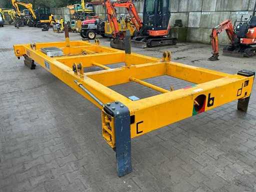 Stinis VAC20-1 20-Fuß-Seecontainer-Hebequator.