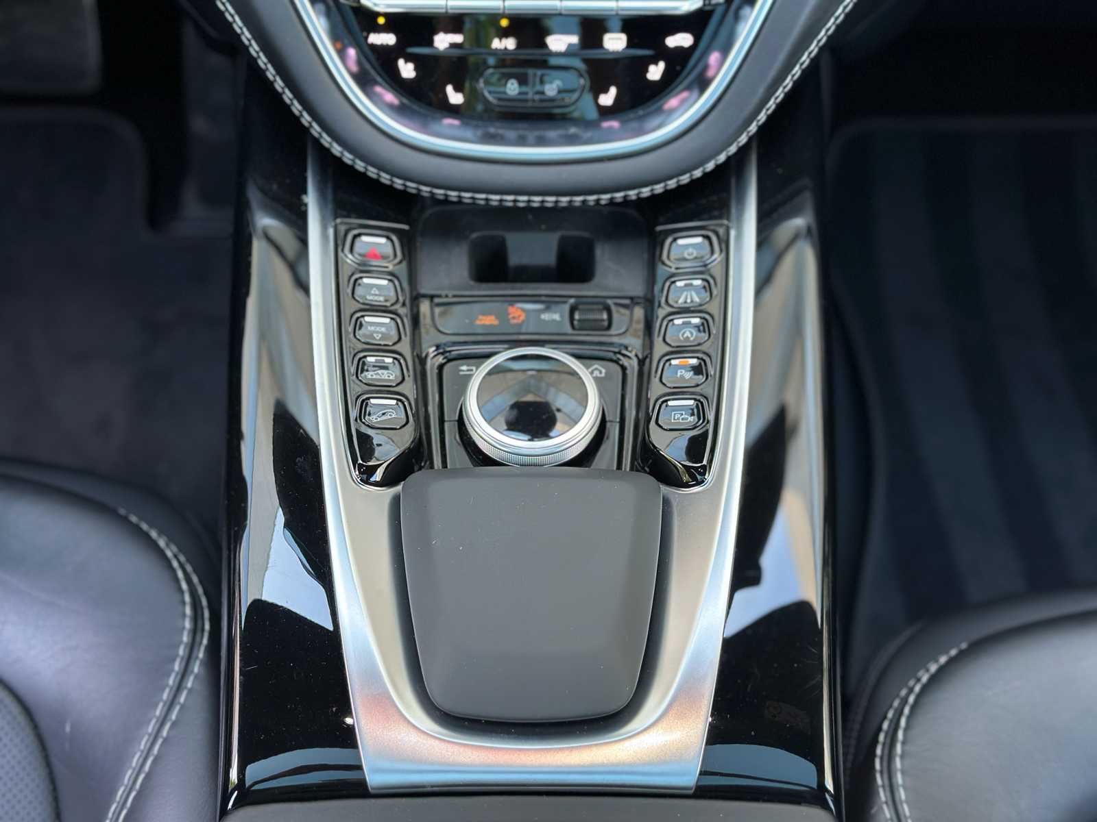 Aston Martin DBX 4.0 V8 1913 551pk 2020 (1 OF 500), HNT-92-V