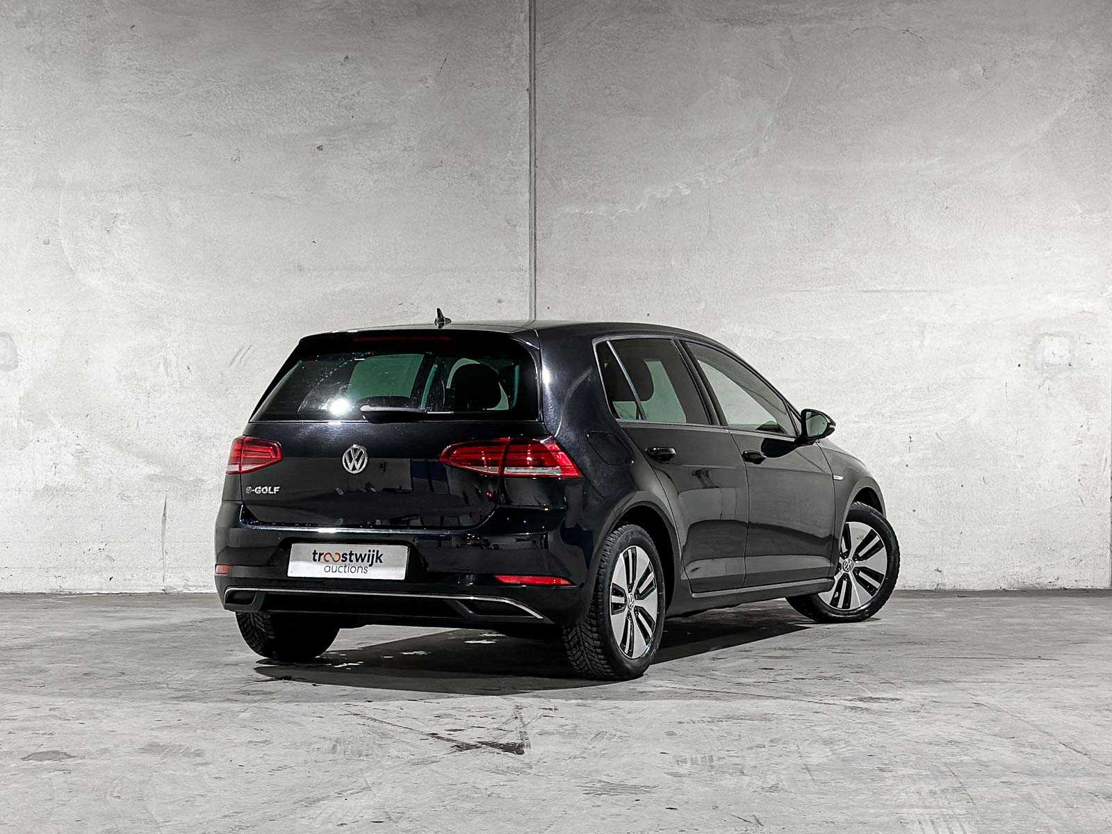 Volkswagen e-Golf 136pk 2018 (Origineel-NL), SF-488-D