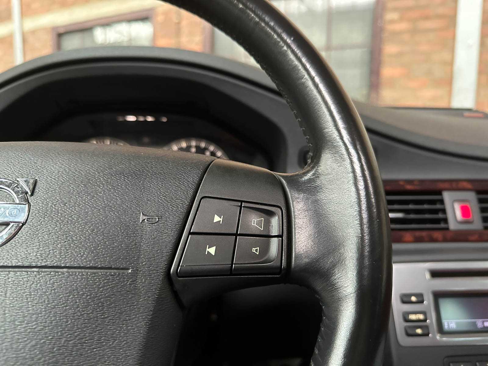 Volvo V70 3.2 6-cylinder 238hp 2008 youngtimer