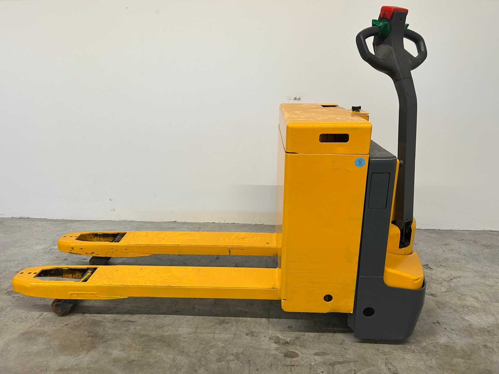 Jungheinrich – ELE16 – Electric Pallet Truck