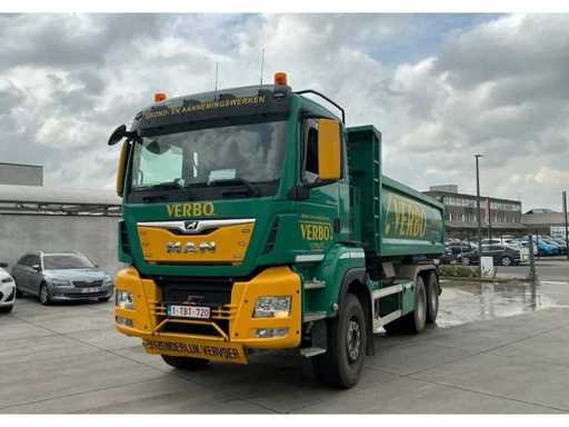 Trucks, light trucks and trailers due to bankruptcy of Verbo bv