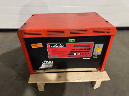 Chargeur de chargeur électrique pour chariot élévateur Fourmier 2017 2017 24V 60A 375Ah