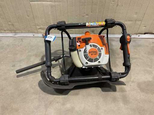 Tarière terrestre Stihl BT121