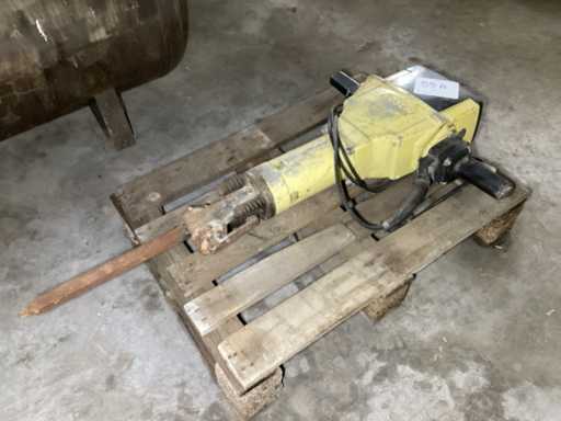 BOSH electric demolition hammer