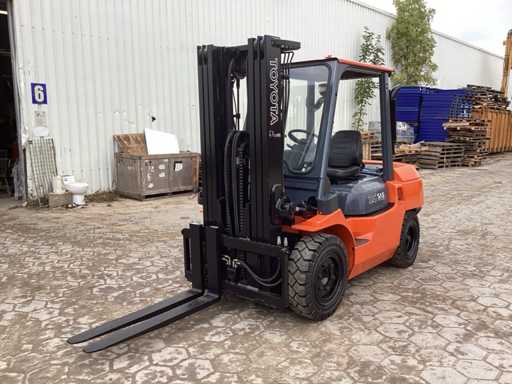 2004 Toyota 7FD35 Forklift
