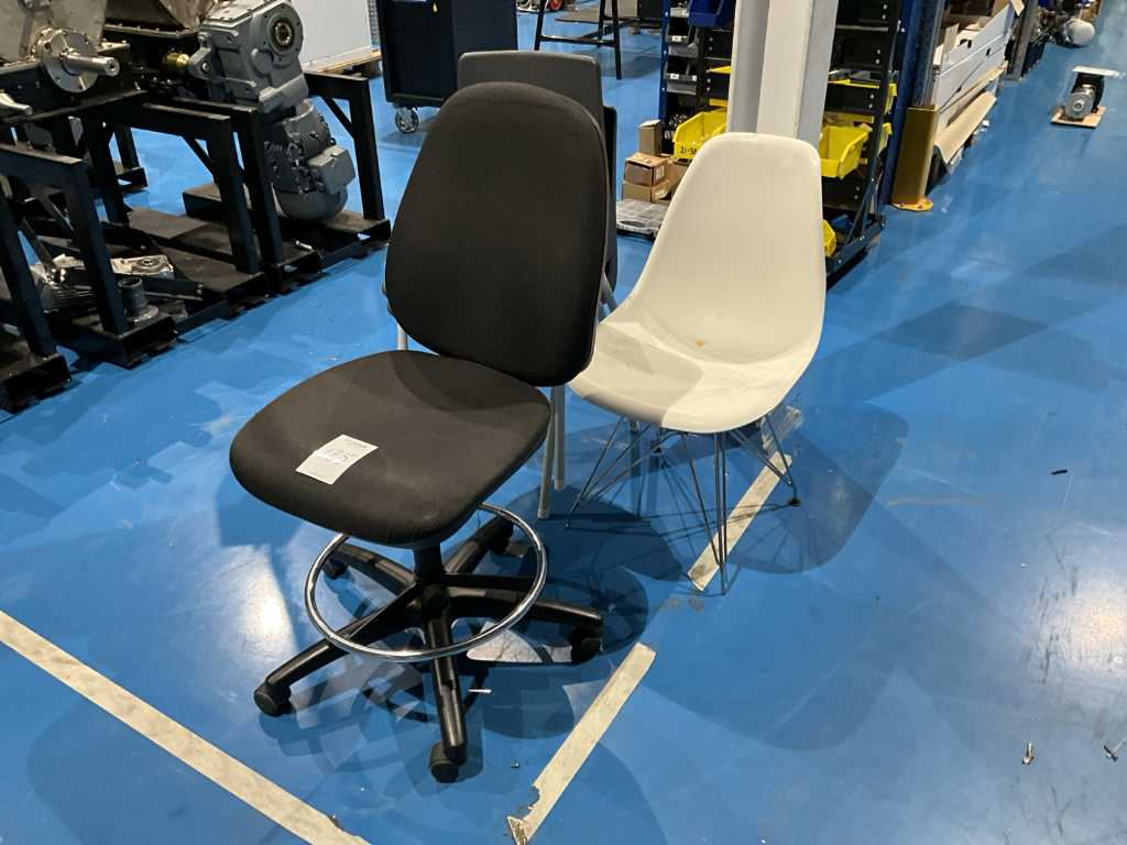 Warehouse chair (4x)