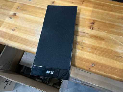 Système Surround KEF