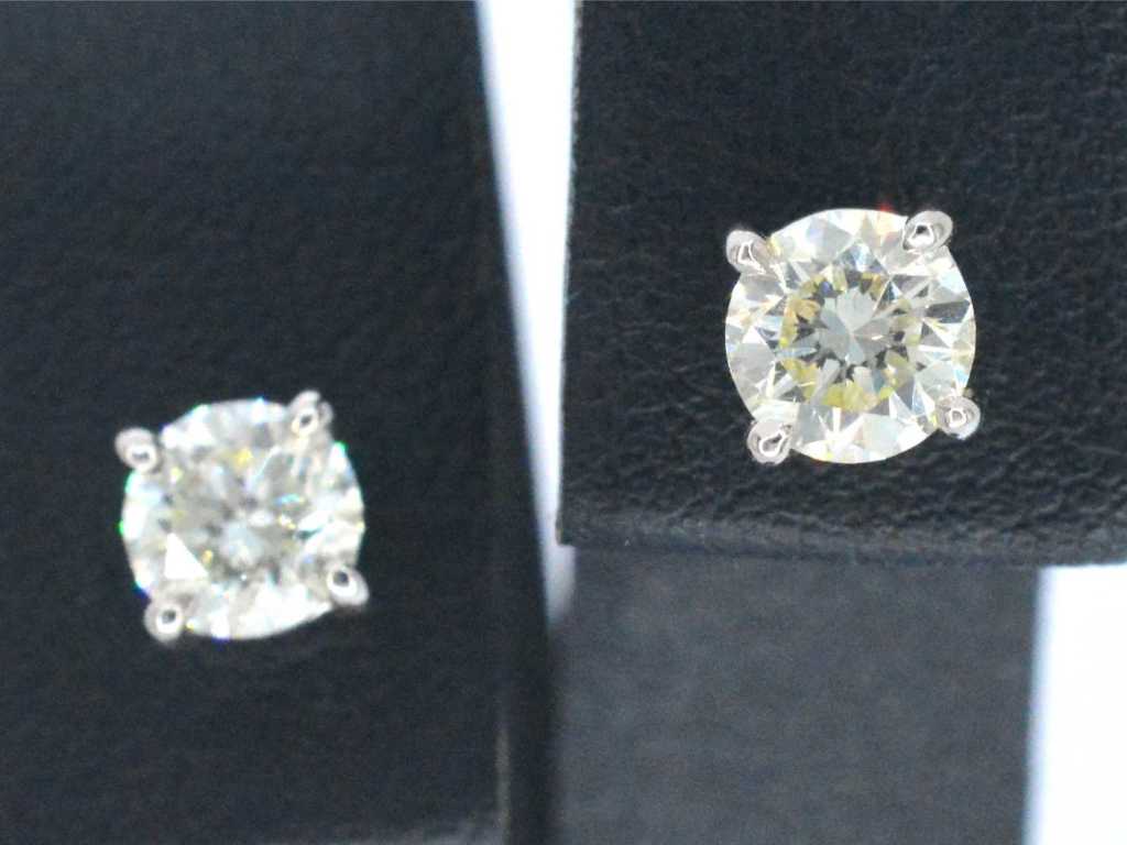 Boucles d’oreilles diamants en or blanc de 1,00 carat