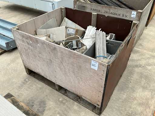 Partij montagematerialen