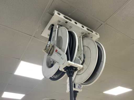 Samoa ReelMaster Liquid Reel con pistola digitale per olio