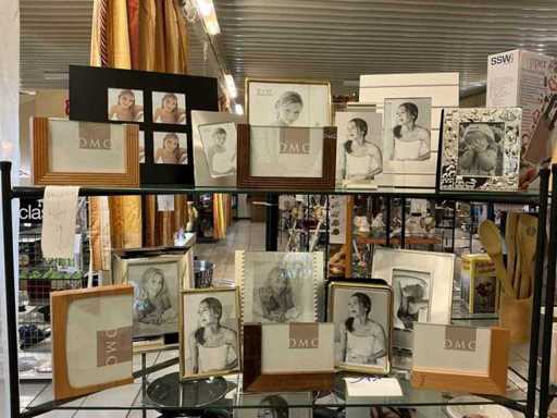 Photo frames / albums (30x)