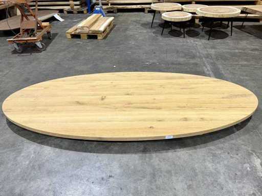 Eiken ovaal tafelblad 260 cm.