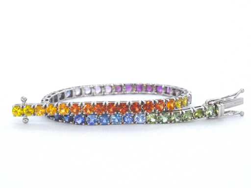 Bracelet de tennis en or avec saphirs de 8,50 carats