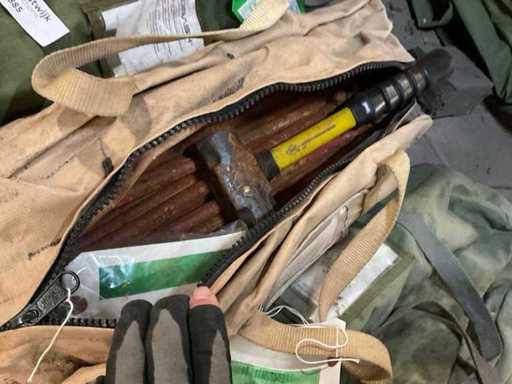 Set di perni in acciaio