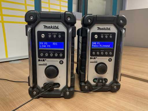 Makita DMR110 DAB+ Bauradio (2x)