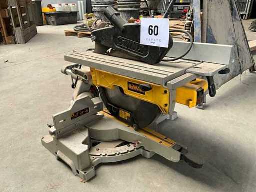Dewalt D27111 Crosscut/Table Saw