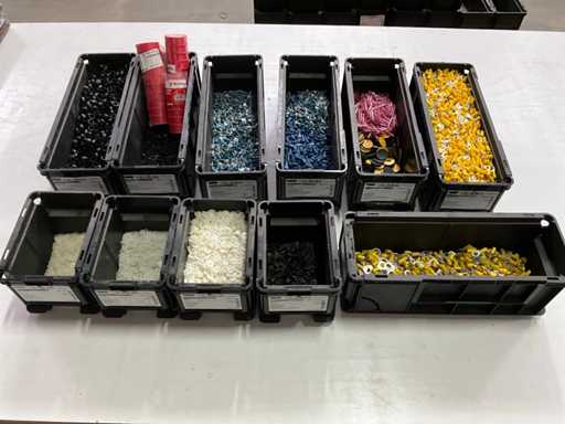 Würth Mix lot with, among other things, ring tongue/cable lugs in 11 stackable bins