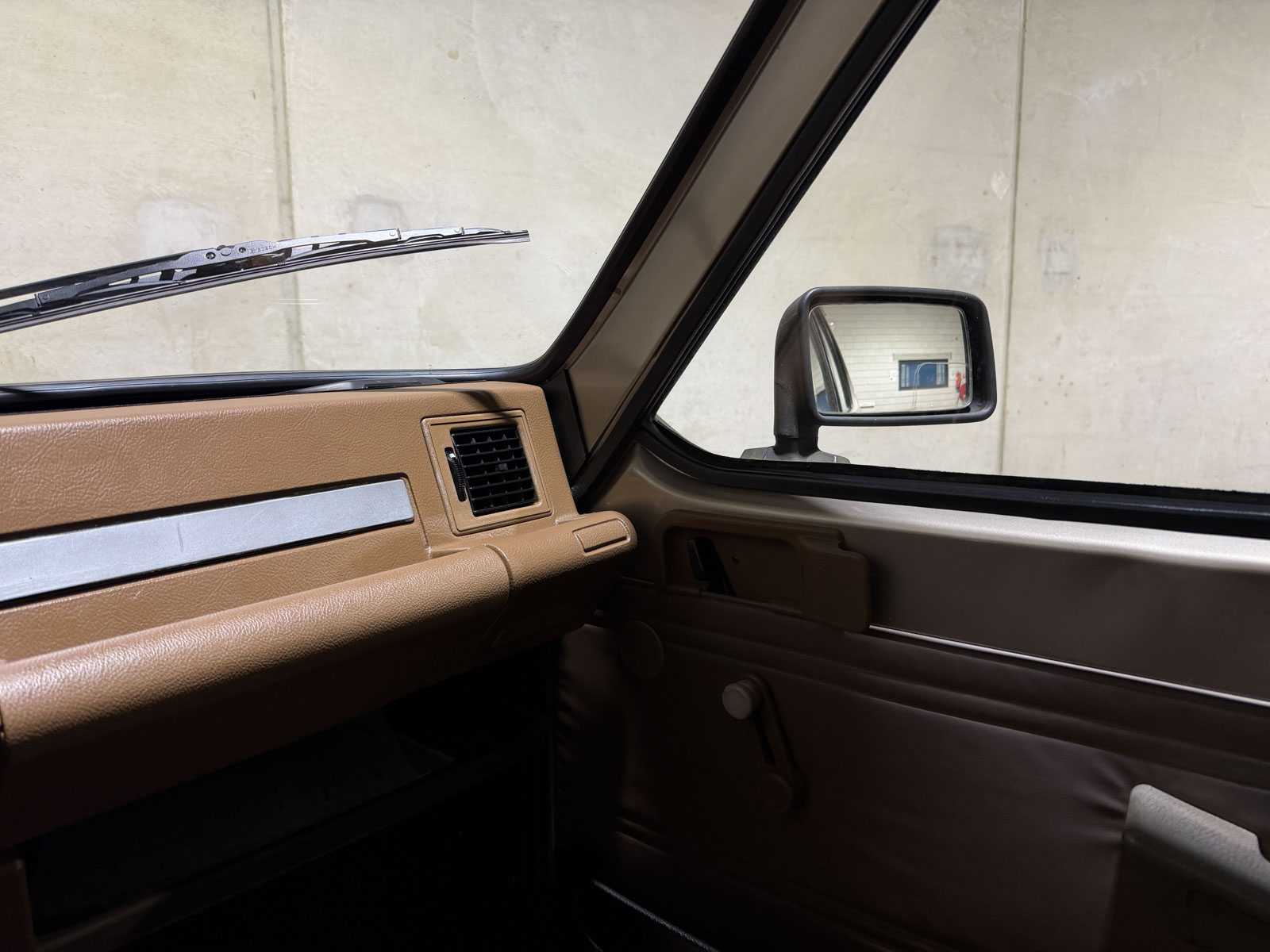 Citroen Visa 2-cyl 0.7 32hp 1984, J-692-DP