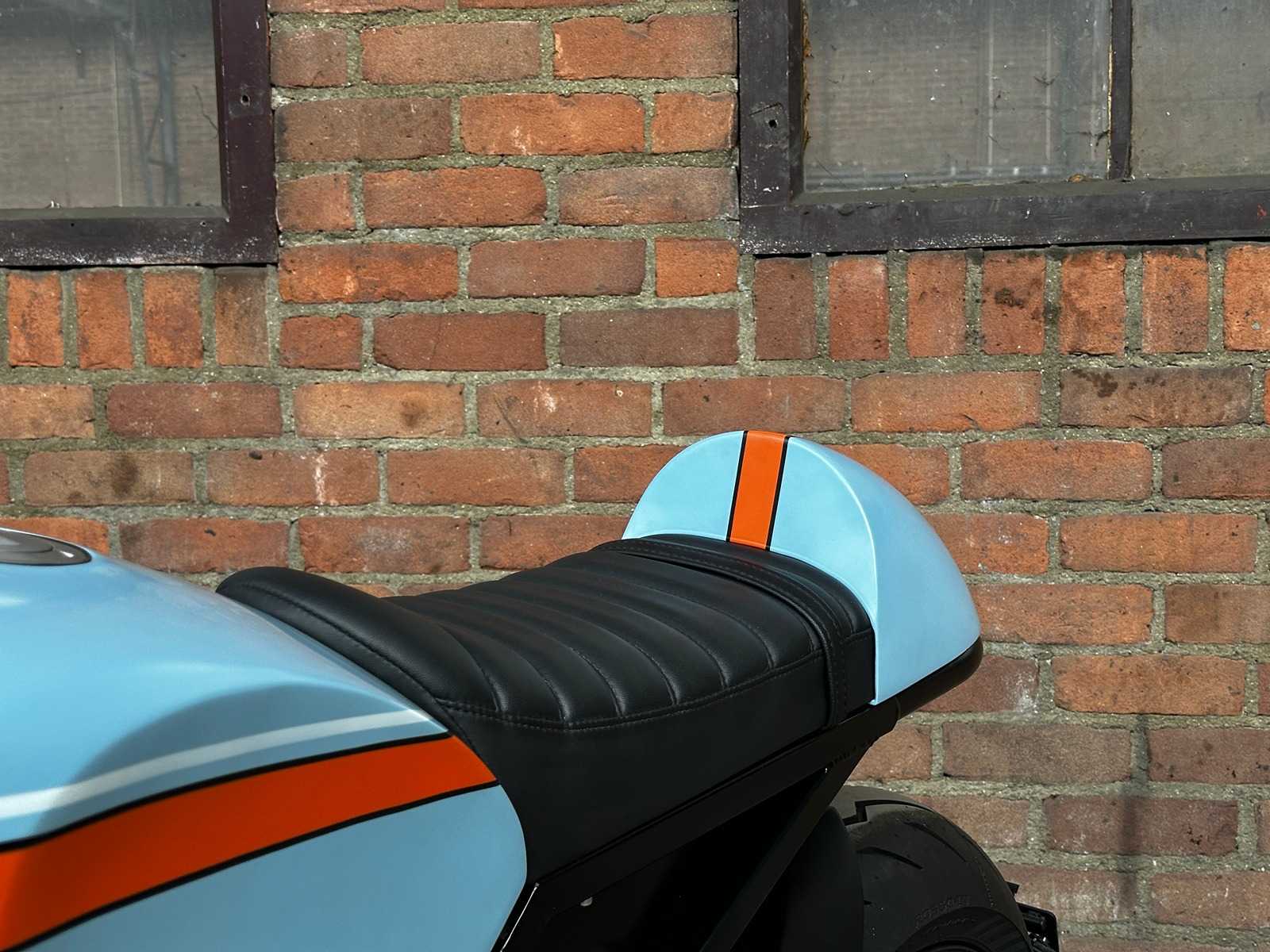 BMW S1000RR HP4 Cafe Racer 193PK 2013