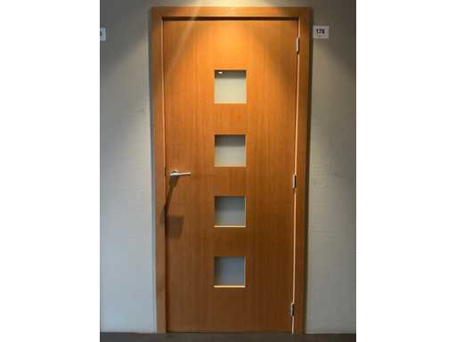 Porte intérieure en bois massif