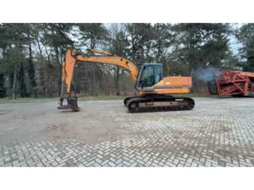 f8867c98-d3e3-4df3-a638-16d34aca85cf.mp4