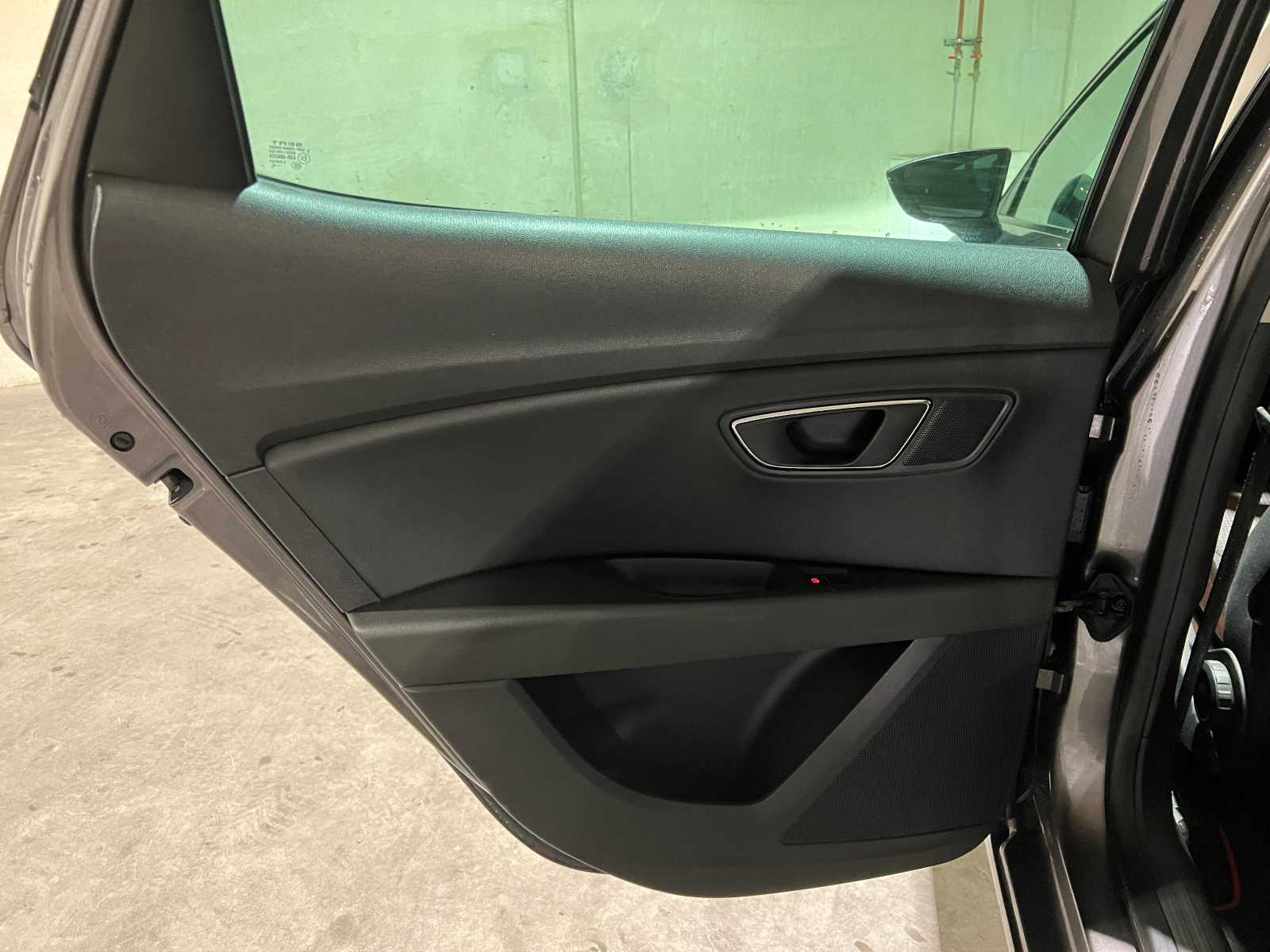 SEAT Leon 1.4 EcoTSI FR Connect 150hp 2016, G-727-KT