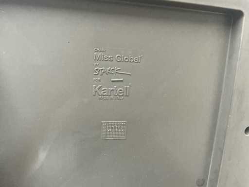 Chaises Starck Miss Global (14 fois)