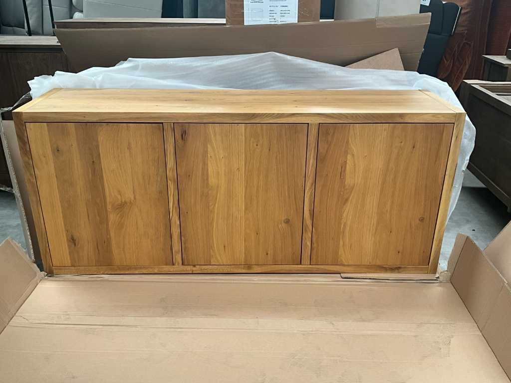 Oak wall/base cabinet