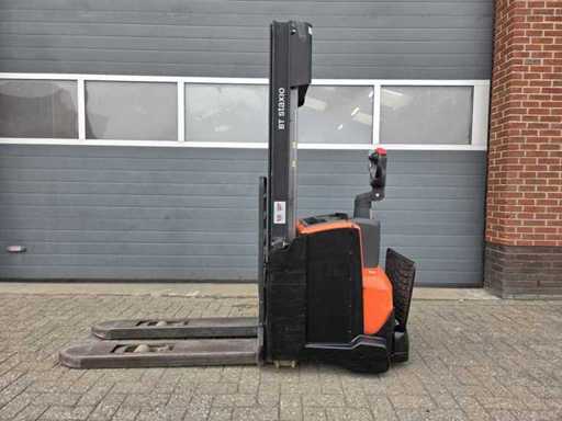 2016 BT SWE140L Freelift Wagen Stacker