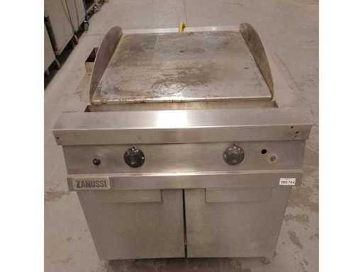 ZANUSSI 1150 Gasgrillplatte mit glattem Gusseisen-Gitter