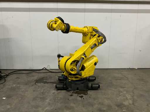 Handling robot & Control cabinet - Fanuc - R-2000iA, 210F - Industrial robot - 2005